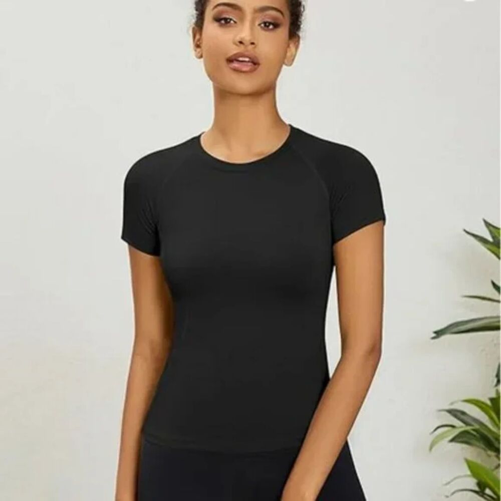 Womens Workout Gym Running Short Sleeve Athletic Top Size Medium Black